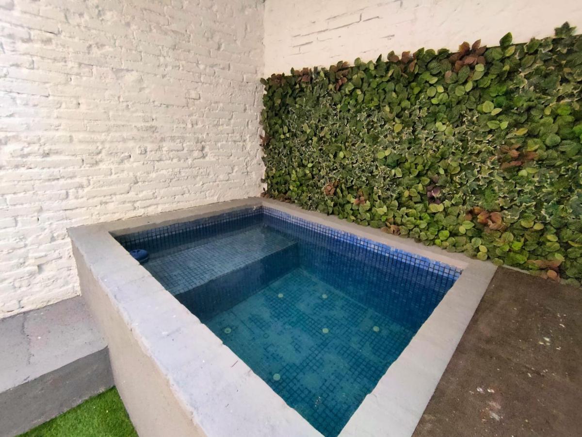 Pequeno Alojamiento Con Mini Piscina - No Climatizada Valence Extérieur photo